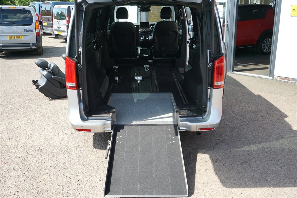 Mercedes-Benz V Class Bluetec Sport Disabled Wheelchair Access #3