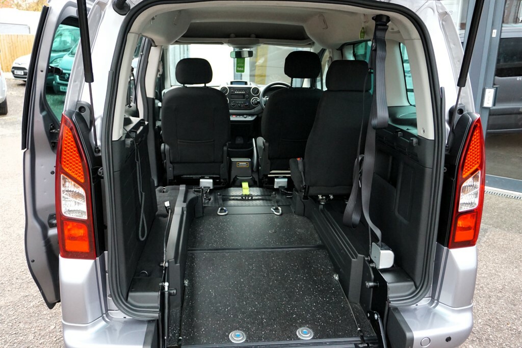Peugeot Partner Tepee Blue Hdi Ss Tepee Allure, Disabled, Wh SF18HXC #3