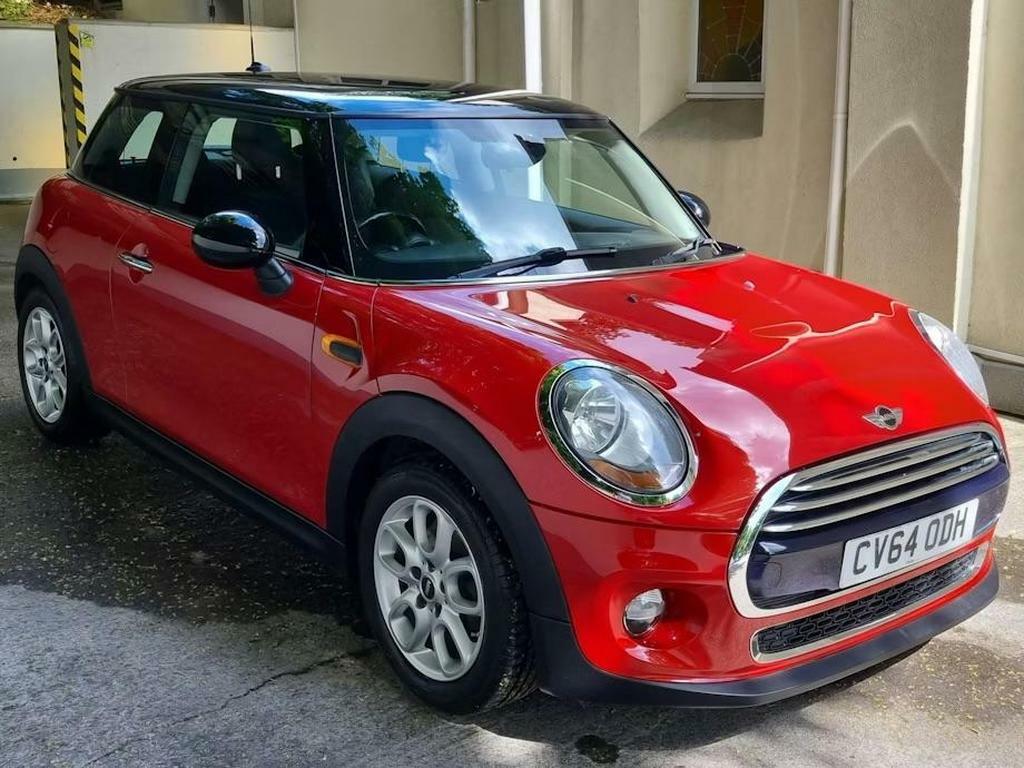 Mini Hatch 1.5 Cooper Euro 6 S S Red