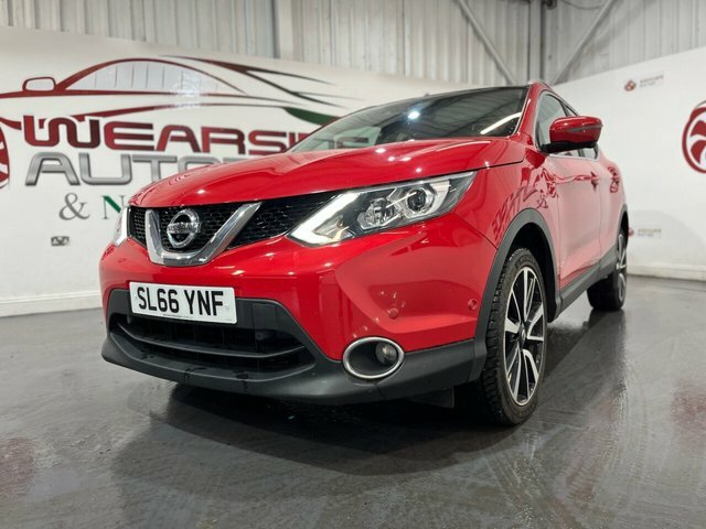 Nissan Qashqai 1.6 Dig-t Tekna Suv 2Wd Euro 6 Red #4