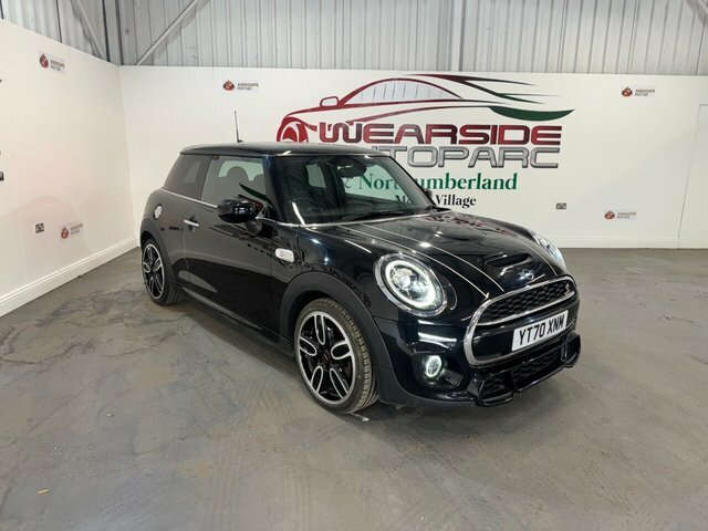 Mini Hatch 2.0 Cooper S Sport Hatchback Steptronic Black