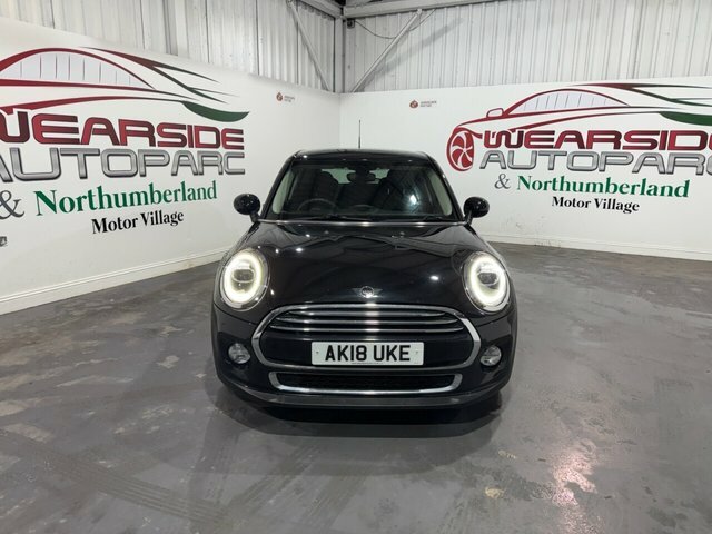 Mini Hatch 1.5 Cooper Hatchback Euro 6 Ss AK18UKE Black #2