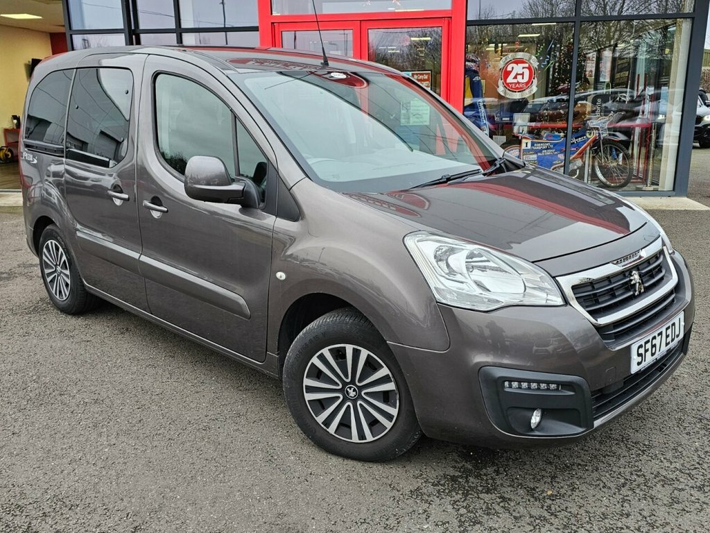 Peugeot Partner Tepee 1.6L Allure Grey