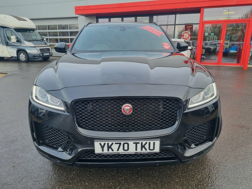 Jaguar F-Pace 2L Chequered Flag Black #6