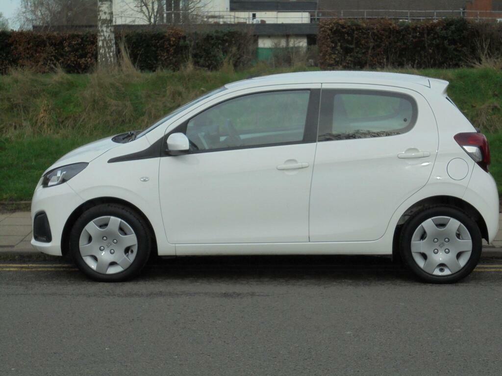 Peugeot 108 1.0 Active Euro 6 FE17DYO White #5
