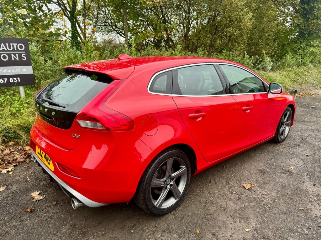 Volvo V40 1.6 D2 R-design Euro 5 Ss LXZ4119 Red #4