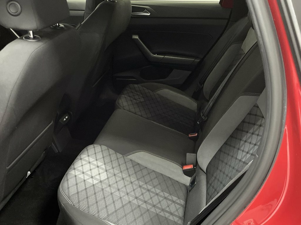Volkswagen Polo 1L R-line DA22UZE Red #5
