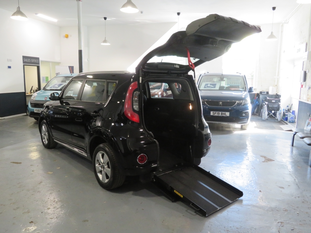 Kia Soul 1 1.6 1 Black