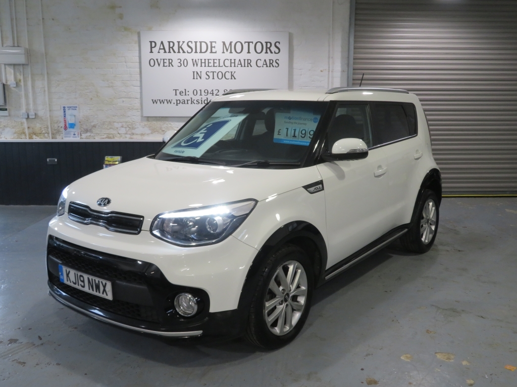Kia Soul Hatchback White