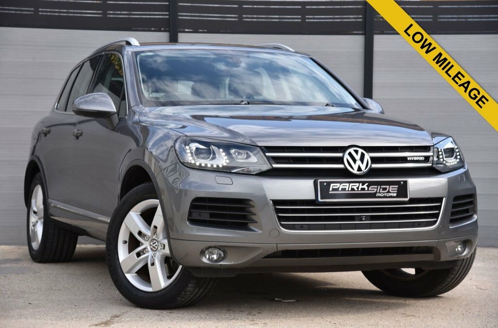 Volkswagen Touareg 3L Hybrid Grey