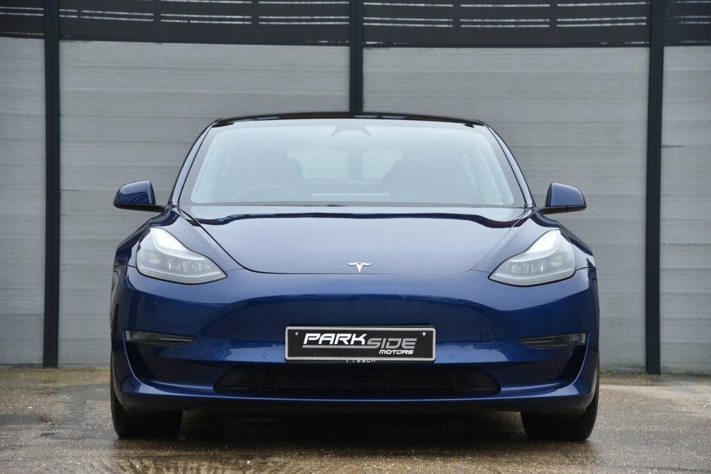 Tesla Model 3 Saloon GL70RNN Blue #4