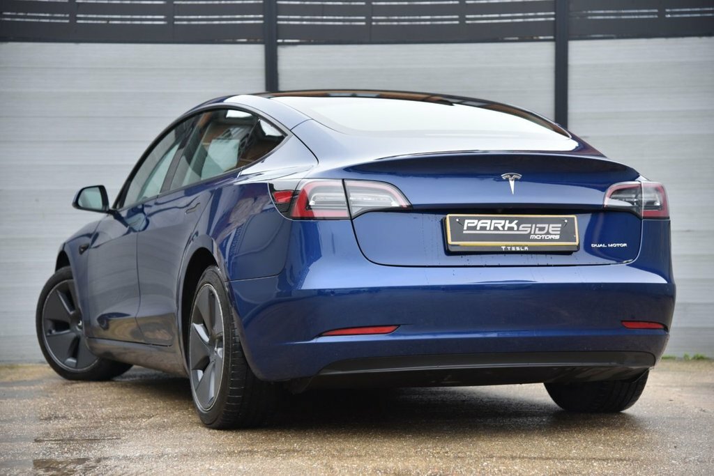 Tesla Model 3 Saloon GL70RNN Blue #3
