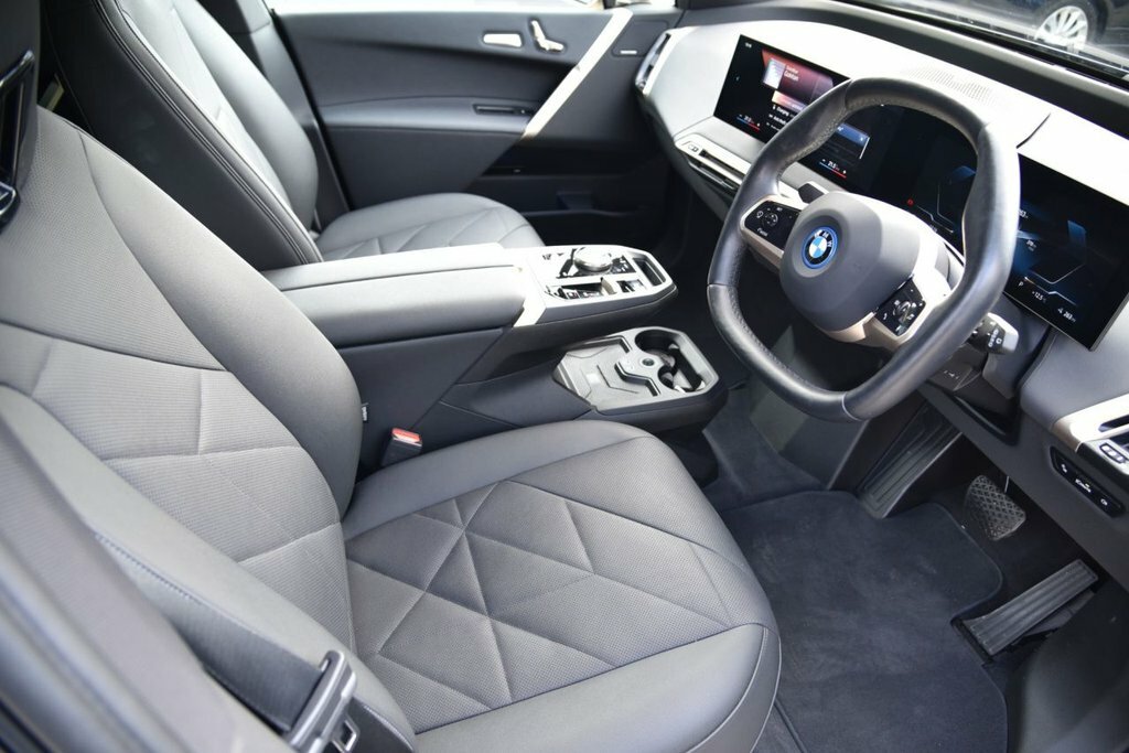 BMW iX Suv H18GBG Black #2