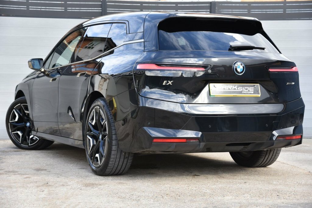 BMW iX Suv H18GBG Black #3