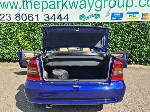 Vauxhall Astra 1.8 I 16V Edition 100 Blue #3