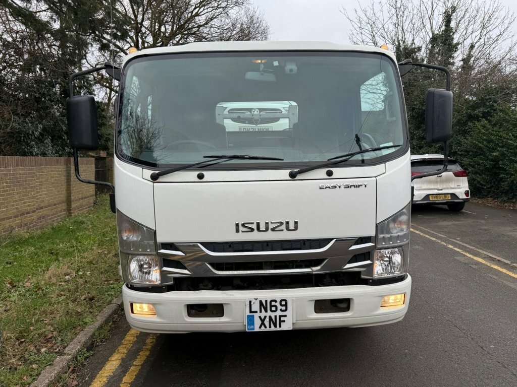 Isuzu Diesel LN69XNF White #2