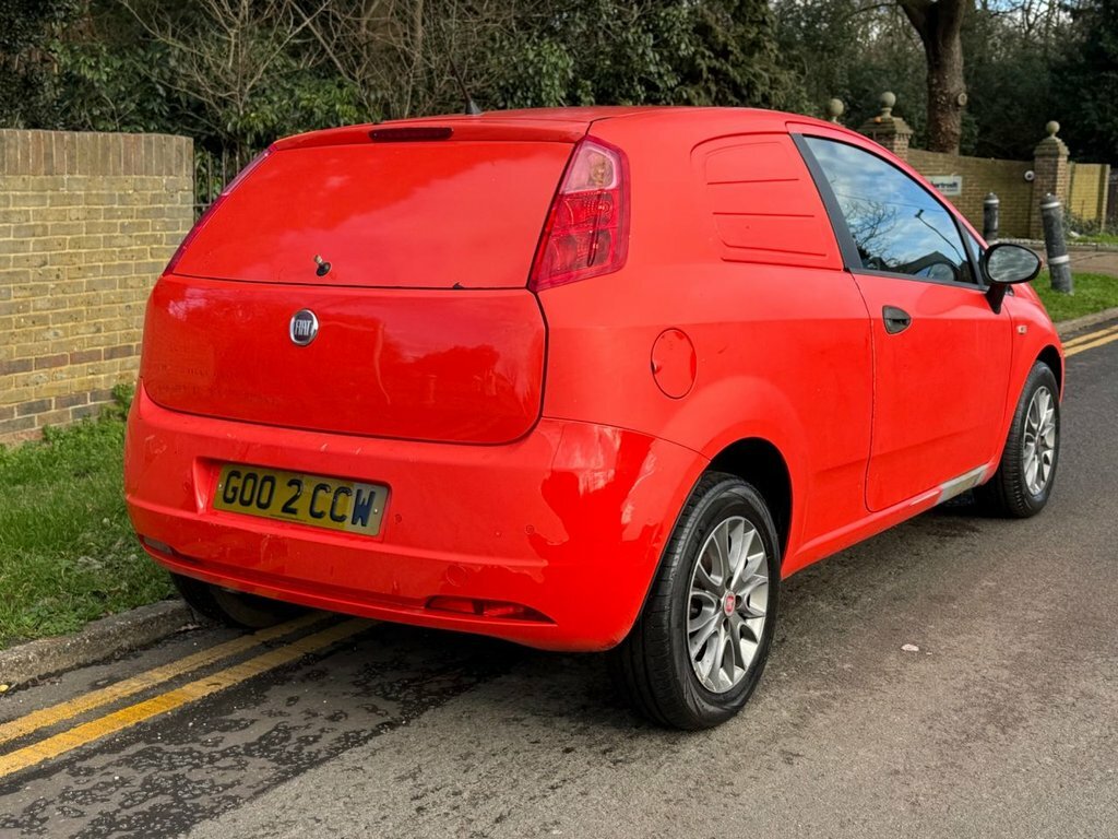 Fiat Grande Punto 1.3L Active Red #6