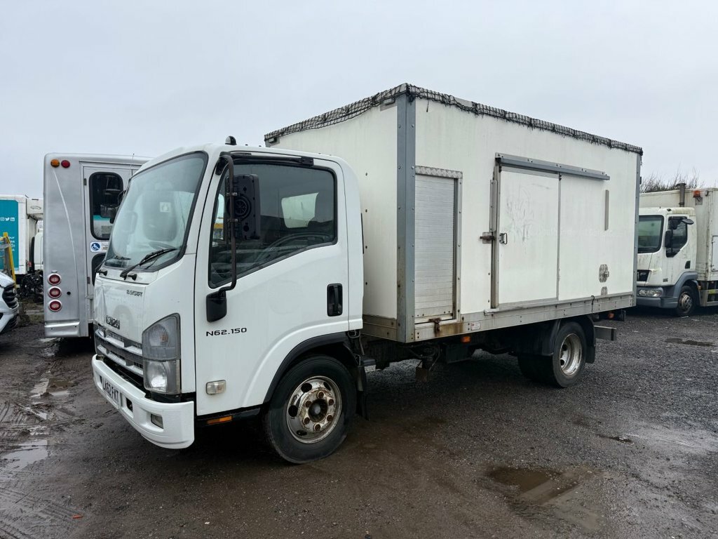 Isuzu 5.2 L White #9