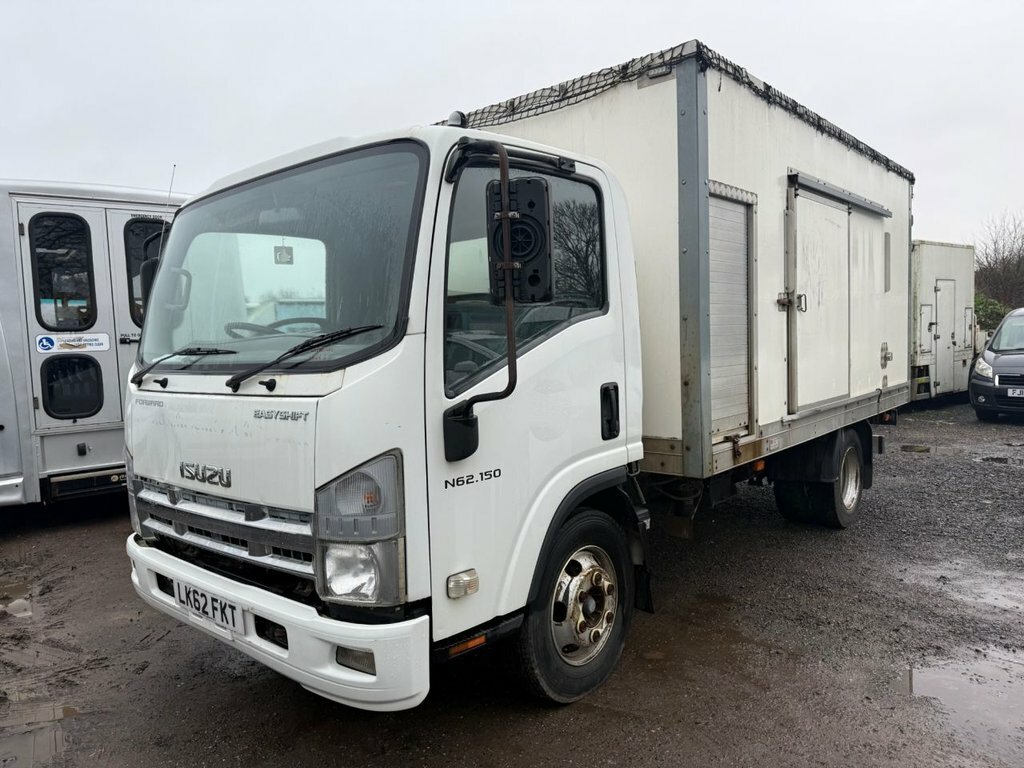 Isuzu 5.2 L White #10