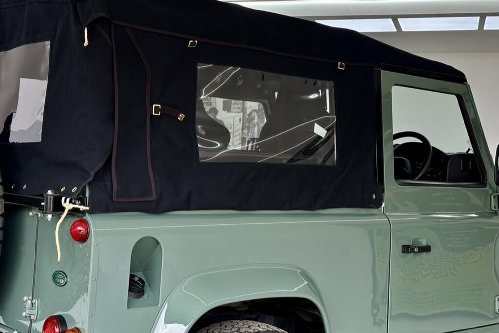 Land Rover Defender 90 Xs 2.2 Soft Top LV12ATK Green #3