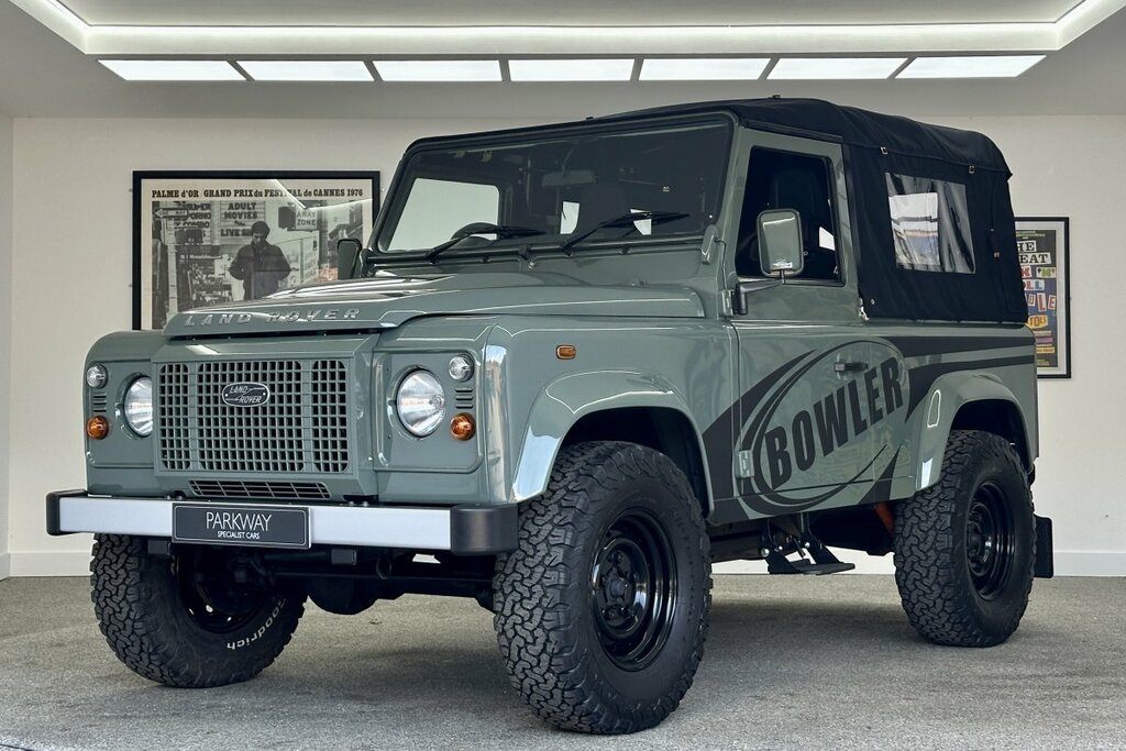 Land Rover Defender 90 Bowler Soft Top GX63KZM Green #3