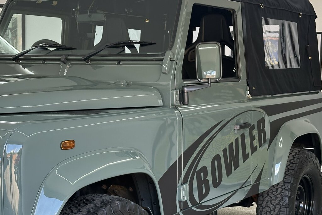 Land Rover Defender 90 Bowler Soft Top GX63KZM Green #5