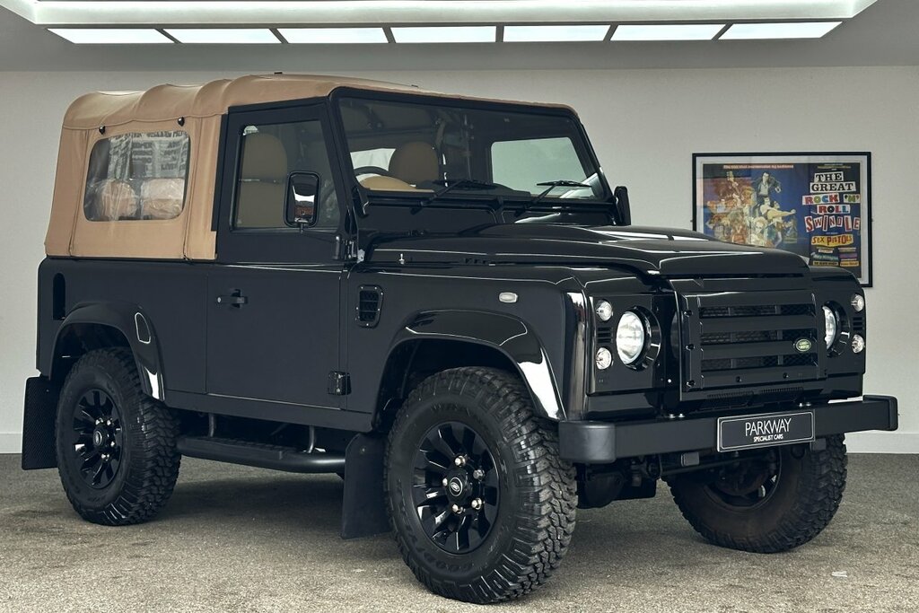 Land Rover Defender 90 2.2 Black Edition S Top WJI1386 Black #5
