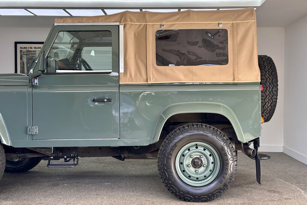 Land Rover Defender 90 2.2 Heritage S Top GV65MKL Green #4