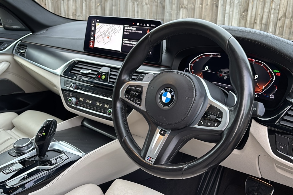 BMW 5 Series 530D Xdrive Mht M Sport 286 Ps Grey #6
