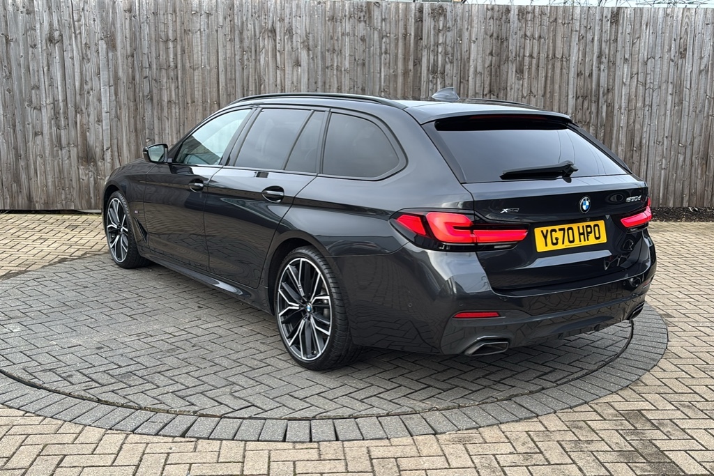 BMW 5 Series 530D Xdrive Mht M Sport 286 Ps Grey #3