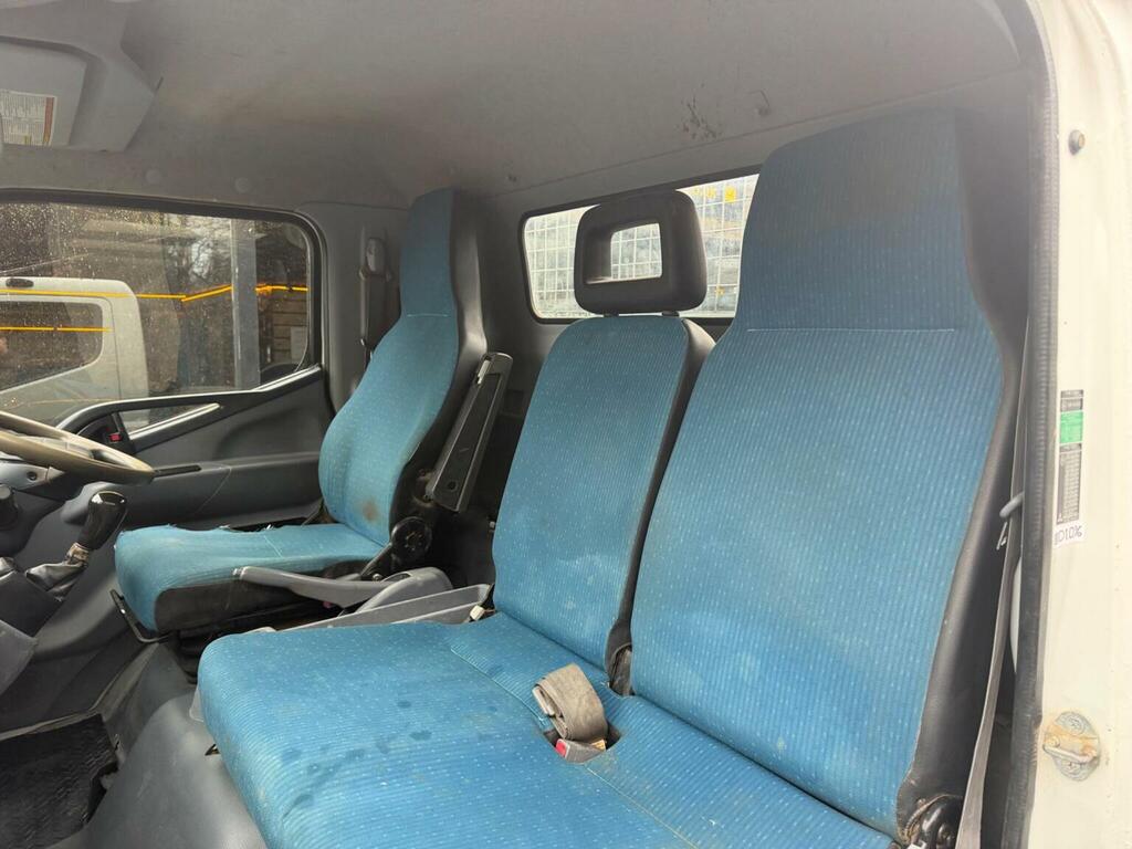 Mitsubishi Fuso Canter Diesel White #26