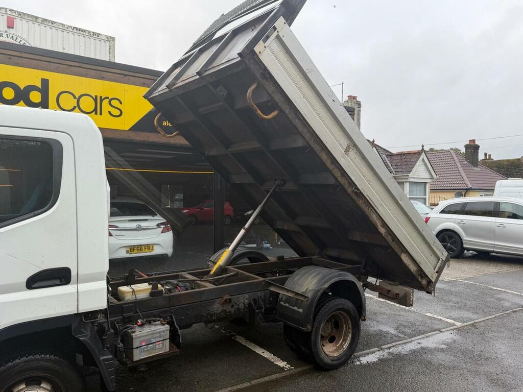 Mitsubishi Fuso Canter Diesel White #6