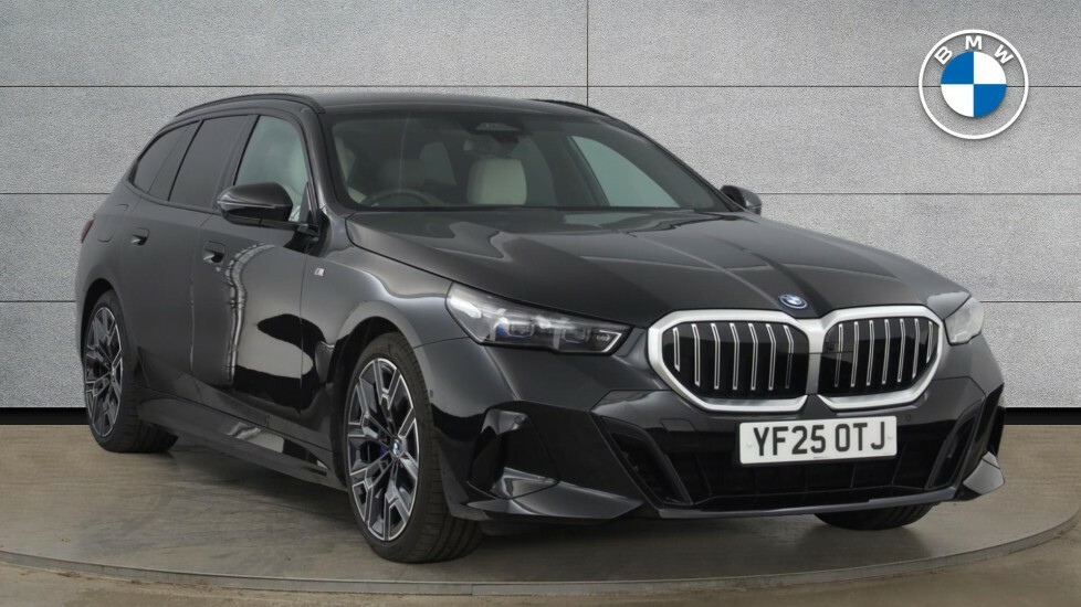 BMW 5 Series 530E M Sport Touring Black