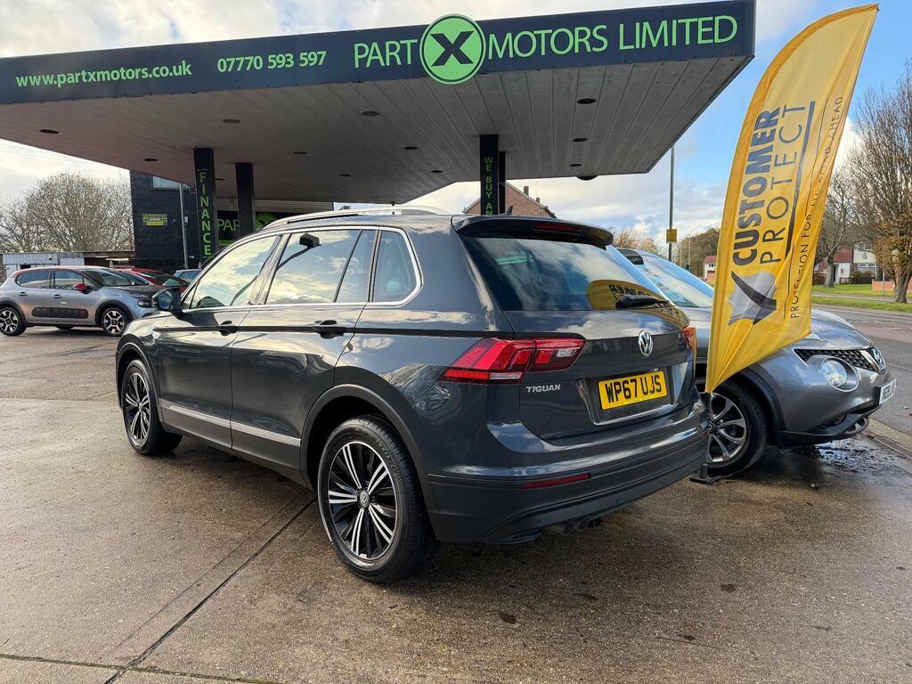 Volkswagen Tiguan 2.0 Tdi Se Navigation Euro 6 S S WP67UJS Grey #2