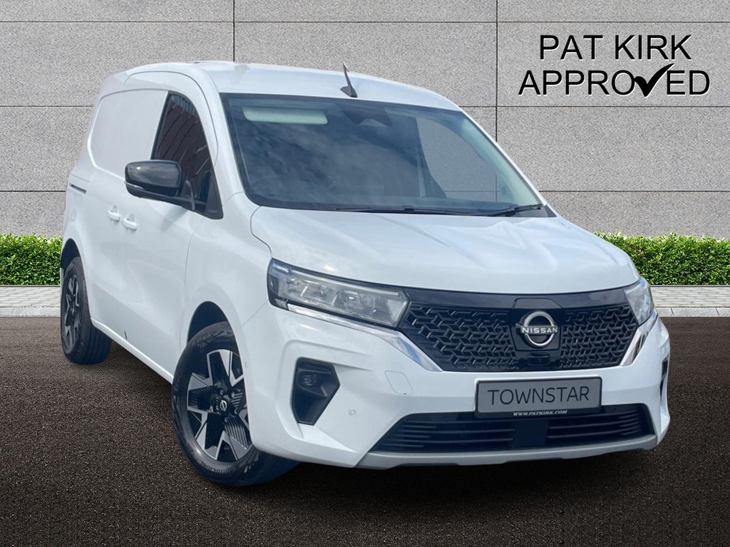 Nissan TOWNSTAR Tekna Plus L1183 Miles Wltp Range, 22Kwh Charger White