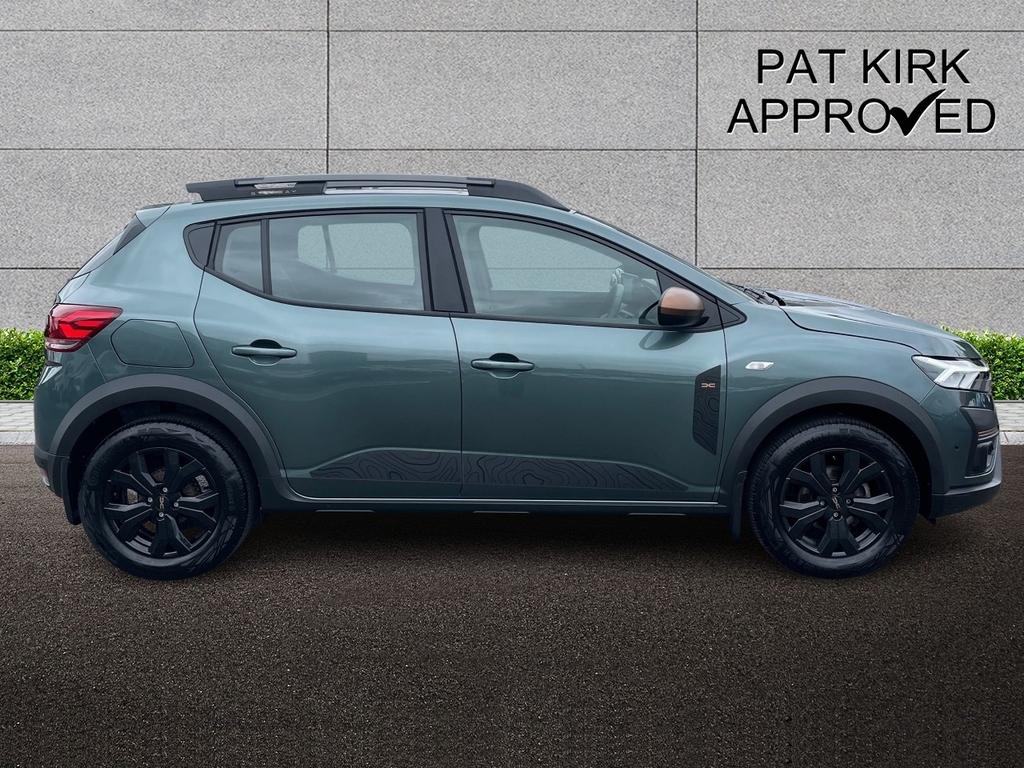 Dacia Sandero Stepway 1.0 Tce Extreme BVZ3349 Green #3