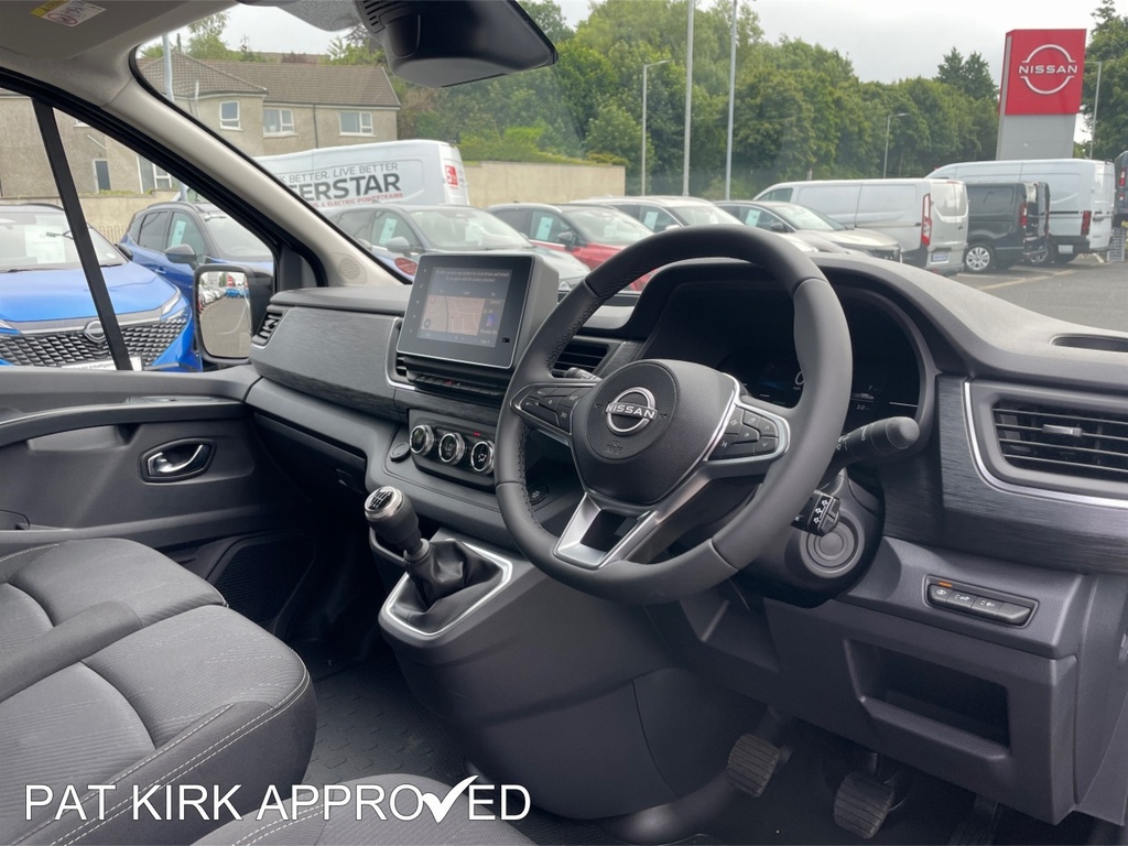 Nissan Primastar 2.0 Dci 130Ps H1 Tekna Van Black #4