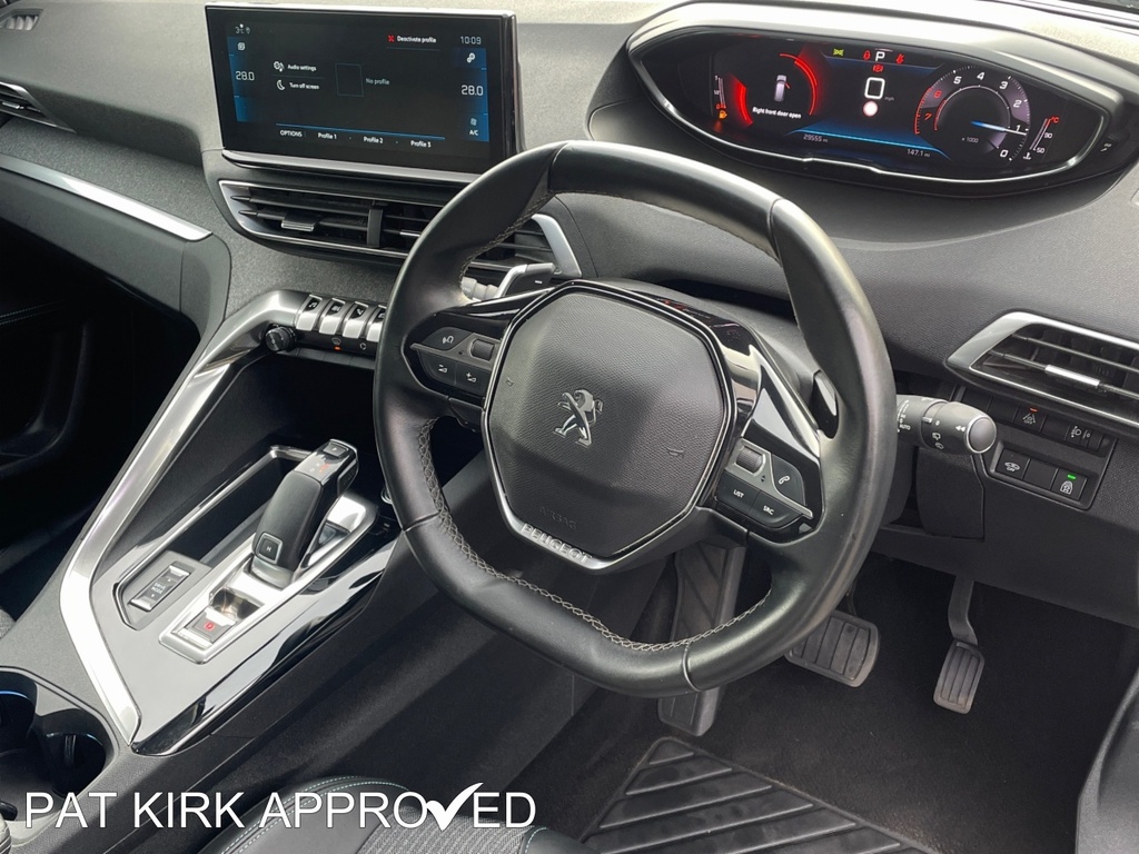 Peugeot 5008 1.2 Puretech Allure Premium Eat8 White #4