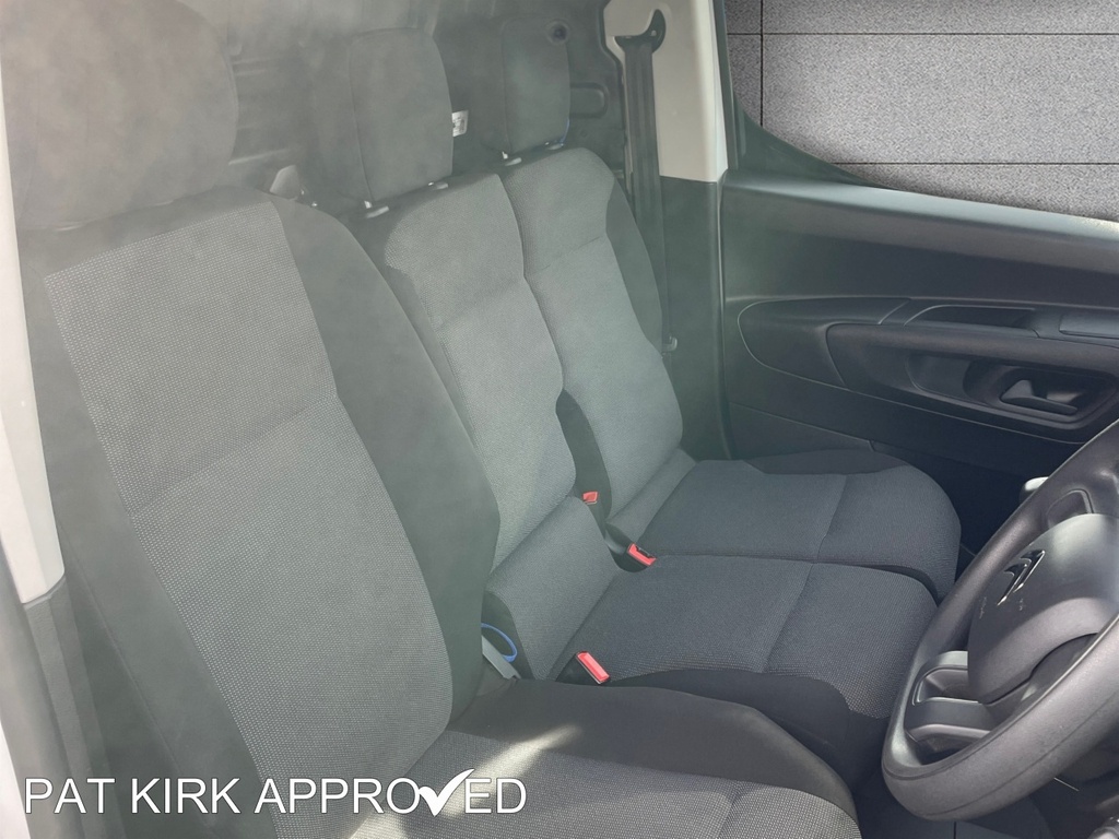 Citroen Berlingo 1.5 Bluehdi 1000Kg Enterprise Ed 100Ps 6 Speed Ss LE72FFH White #5