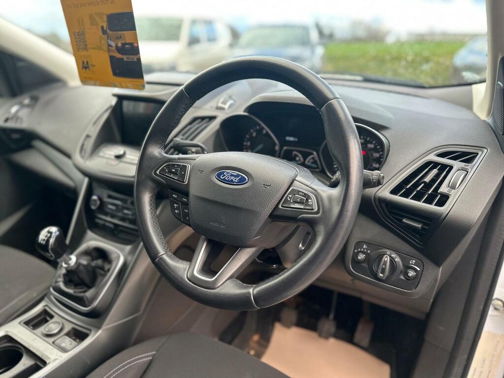 Ford Kuga 2.0 Tdci Ecoblue Zetec Awd Euro 6 Ss PX68CUH White #2