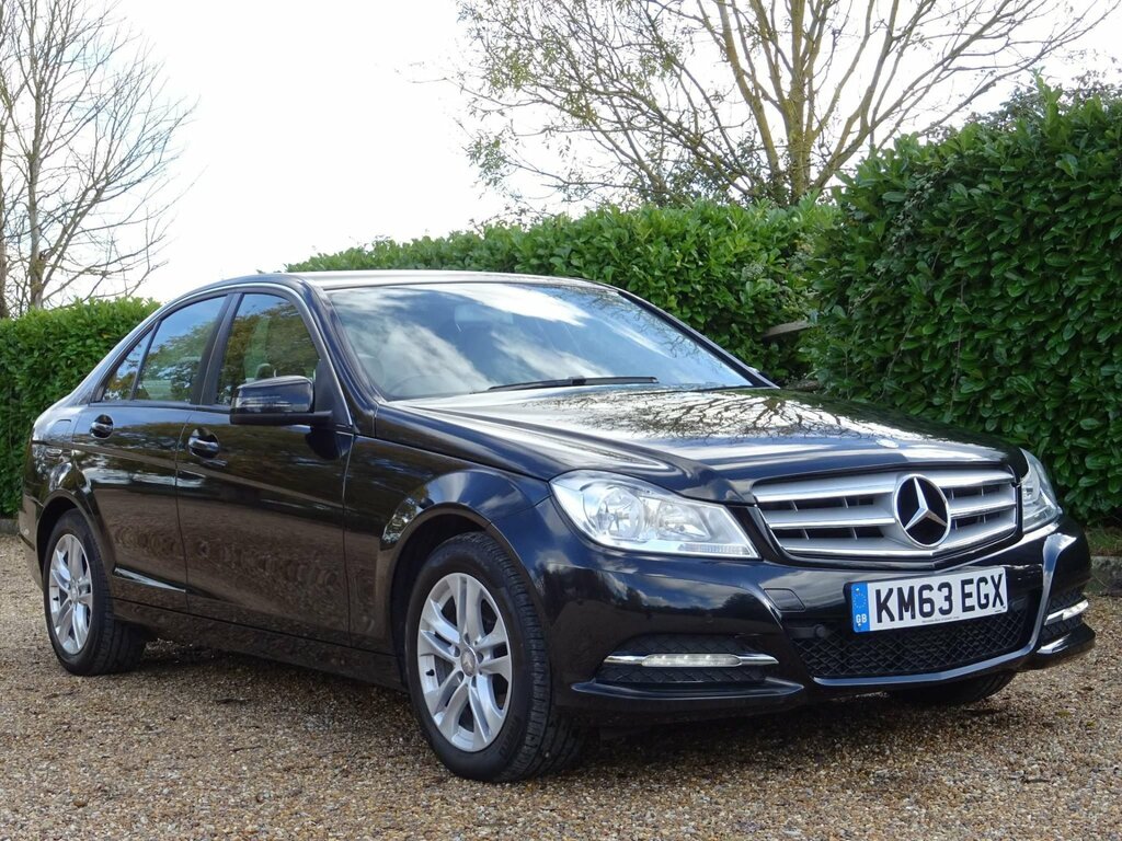 Mercedes-Benz C Class 2.1 C200 Cdi Executive Se Saloon G-tron Black