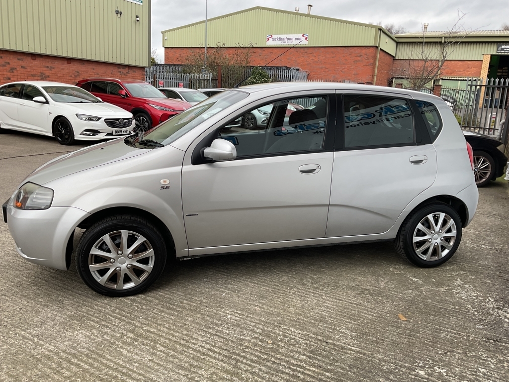 Chevrolet Kalos Hatchback 1.4 Silver #4