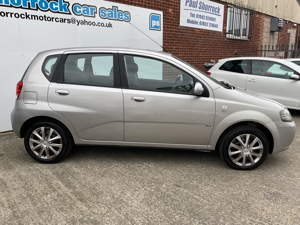 Chevrolet Kalos Hatchback 1.4 Silver #6