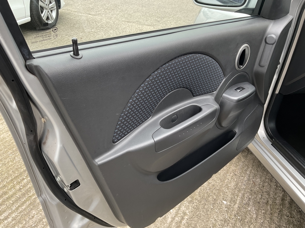 Chevrolet Kalos Hatchback 1.4 Silver #22