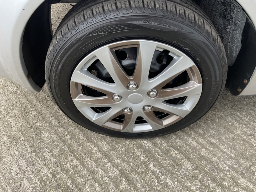 Chevrolet Kalos Hatchback 1.4 Silver #30