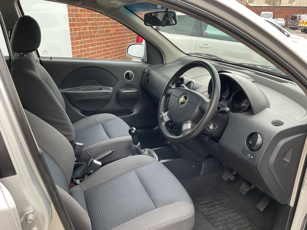 Chevrolet Kalos Hatchback 1.4 Silver #7