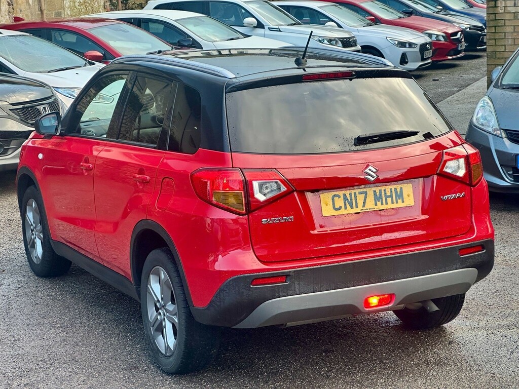 Suzuki Vitara Suv CN17MHM Red #4