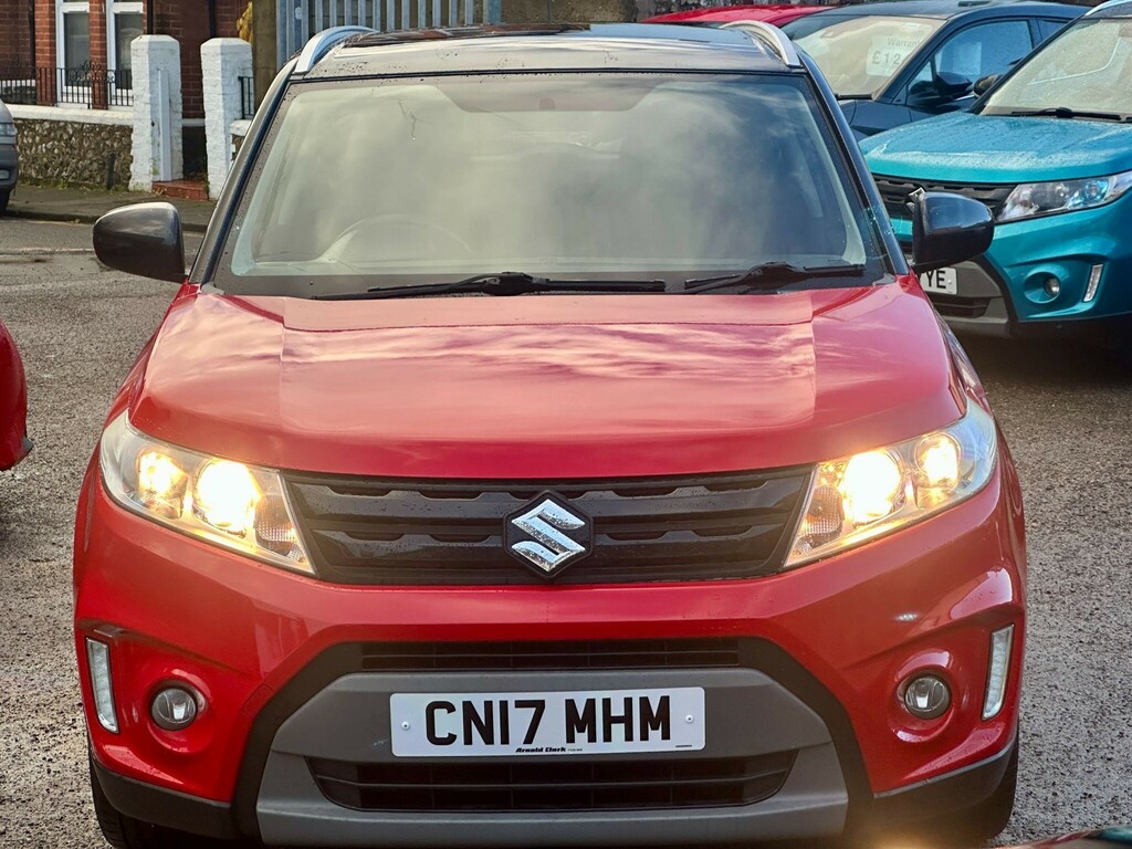 Suzuki Vitara Suv CN17MHM Red #2