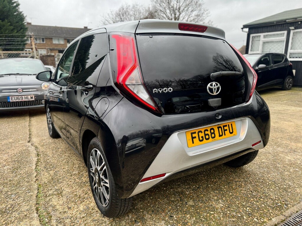 Toyota Aygo Hatchback FG68DFU Black #4