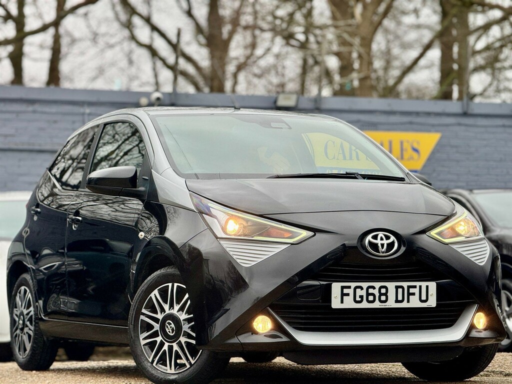 Toyota Aygo Hatchback FG68DFU Black #5